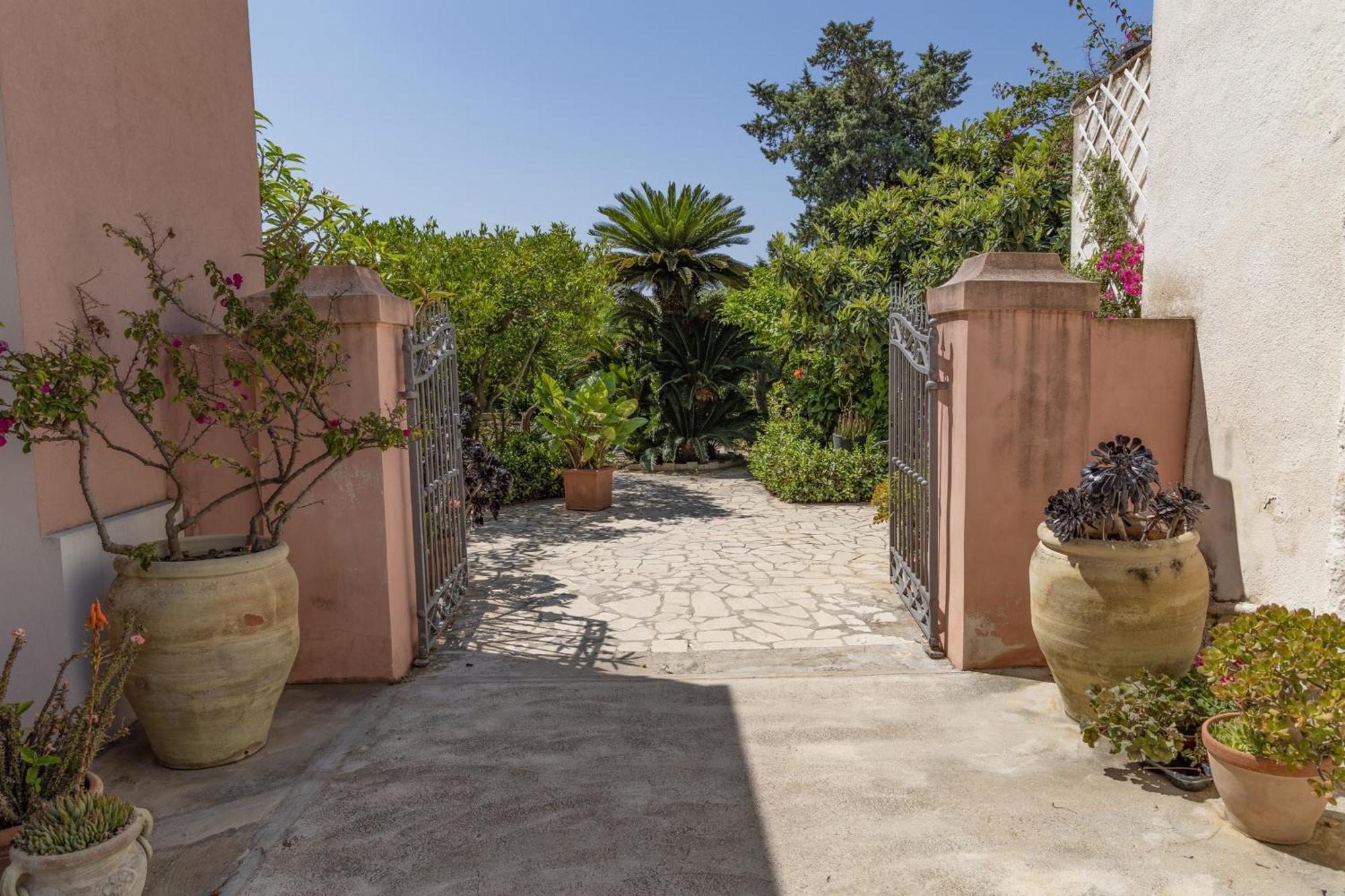 Villa Pampalone - B&B In Dimora Storica Trapani Luaran gambar